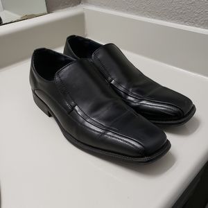 Men's size 12 dress shoes